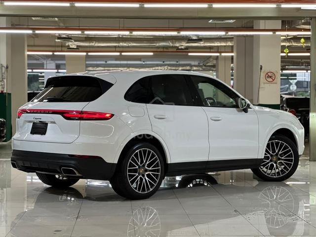 ( NEW ARRIVAL ) 2021 Porsche CAYENNE 3.0 BASE - 4