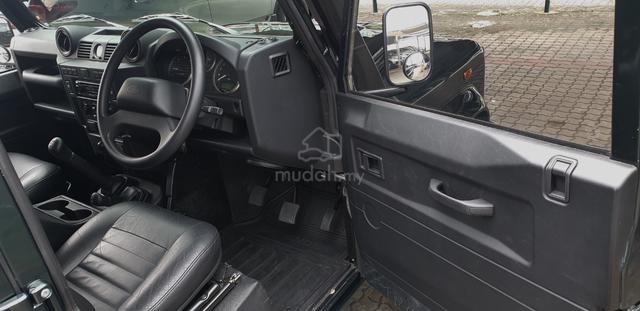 Land Rover DEFENDER 2.2 Service by LRM Year 2016 - 4