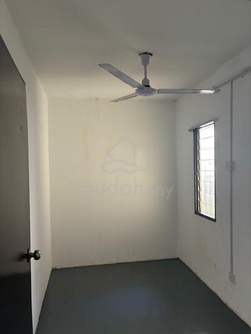 Apartment Harmoni medium room for rent 1