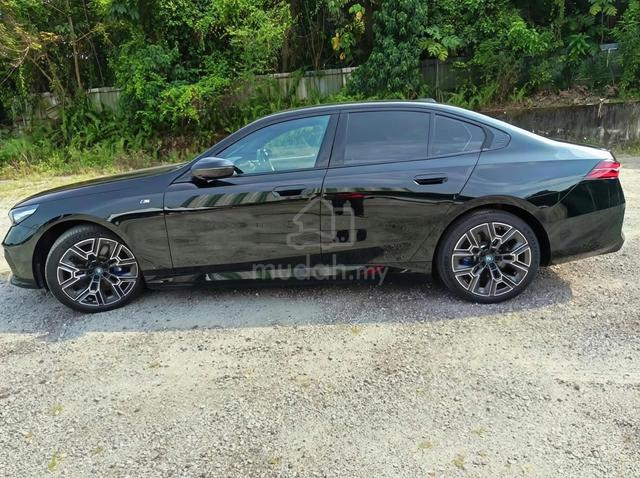 2024 Reg 2025 BMW i5 0.0 eDrive40 M Performance - 4