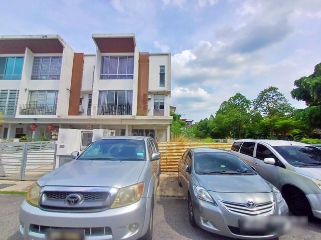 [-56%] Taman Tasik Prima Town House - 6 min to AEON BiG Puchong Utama 1