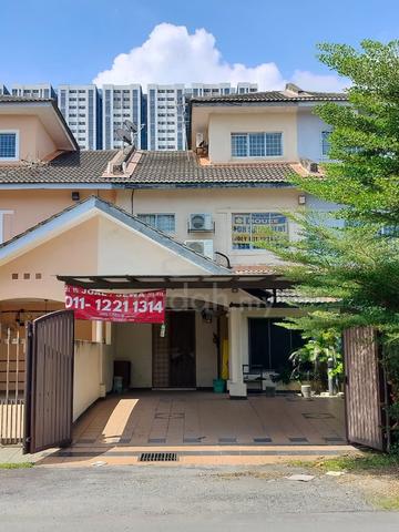 BELOW MARKET! Fully Renovated 2.5 Storey Terrace @ Taman Desa Karunmas 1