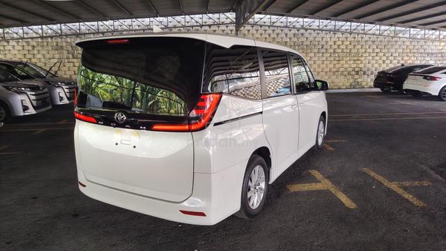 2022 Toyota NOAH 2.0 Z (A) - 2