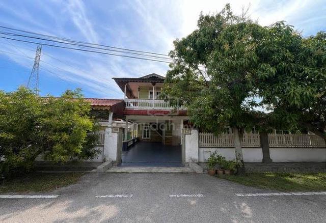 (NON BUMI!!) 1.5 Storey Bungalow @ Taman Maharani , Jalan Bakri , Muar 1