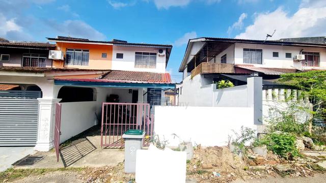 Full Loan Bandar Seri Alam Masai End Lot Double Storey Terrace 1