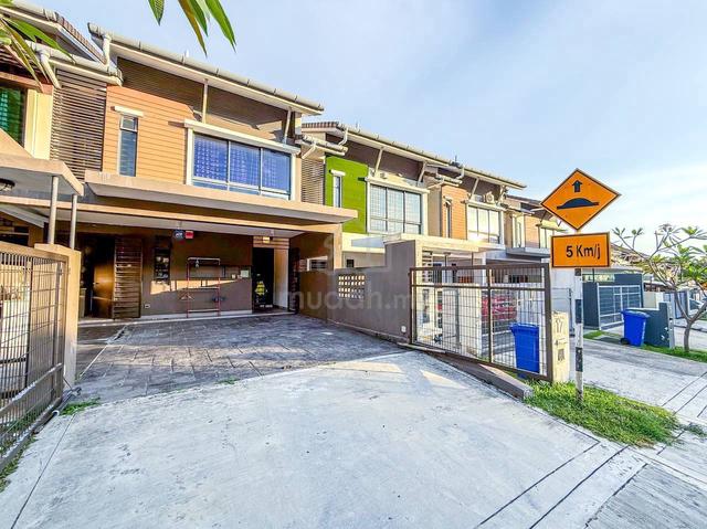 Double Storey Ivy Denai Alam 1