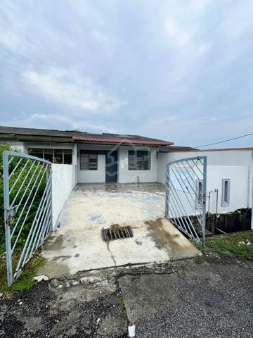 (FREEHOLD NON BUMI) Teres Setingkat Taman Chempaka, Rantau For Sale 1