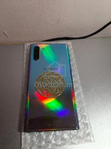 samsung note 10 - photo 2 of 3