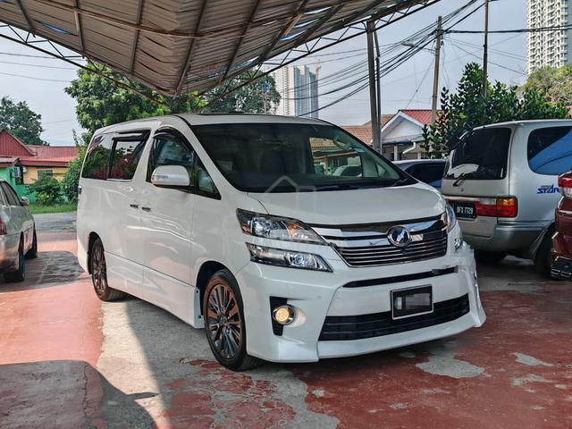 REG2013✅Toyota VELLFIRE 2.4 PILOT S/ROOF(WARRANTY) - 1