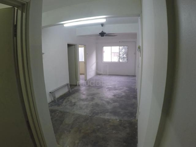 Putra Raya Apartment 1