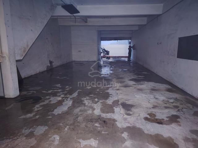Dual Roller Shutter|Taman Merdeka Ground Floor Shop|Storage/Warehouse 1