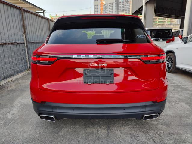 OFFER 2022 Porsche CAYENNE 3.0 17K MILEAGE ONLY - 4