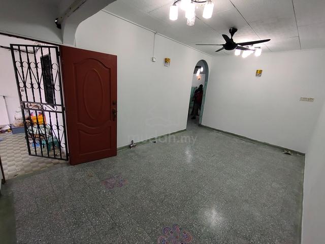 Single Storey Taman Desa Jaya Kepong Kuala Lumpur Menjalara for rent 3