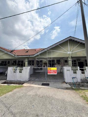 Teres Taman Banggol Indah, Kemaman 1