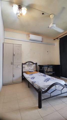 Single Male Bedroom to Rent at Cyberia SmartHome,TownVilla (near MMU) 1