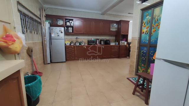 Double Storey House For sale in Taman Paya Emas 5