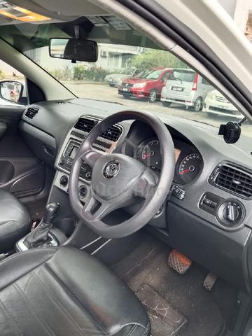 2017 Volkswagen VENTO 1.6 COMFORTLINE (A) - 3