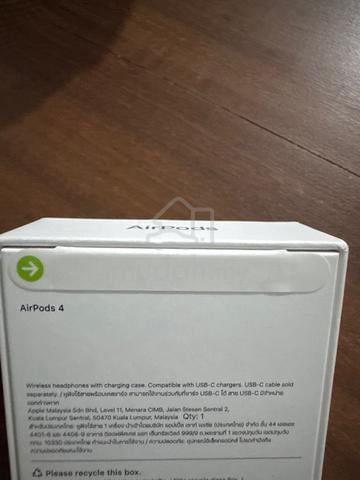 Apple AirPods 4 - photo 3 of 4
