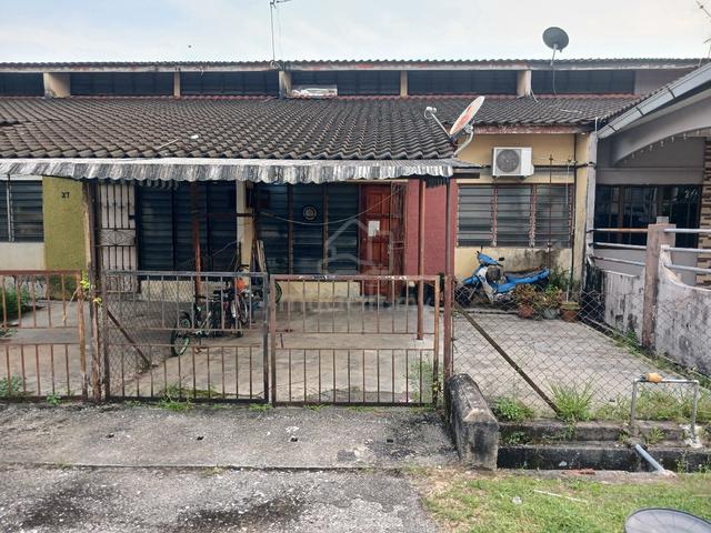 Single storey terrace house 1