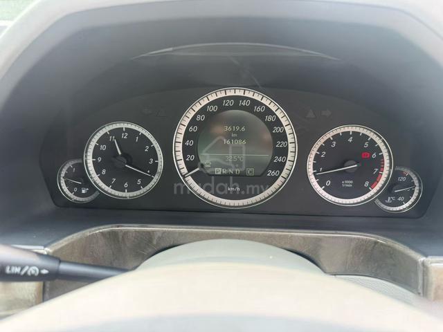 Mercedes Benz E200 - 4