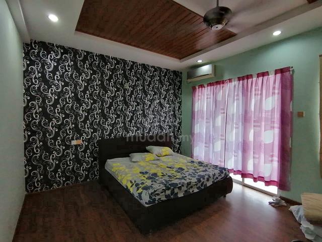 TOWNHOUSE / UPPER TMN ANGGERIK / Raja uda butterworth near bagan 1
