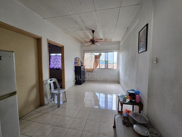 Taman Putra Budiman Flat 1