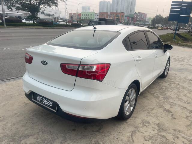 2017 Kia RIO 1.4 SEDAN (A) - 3