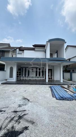 Semi-Detached House For Sale 1