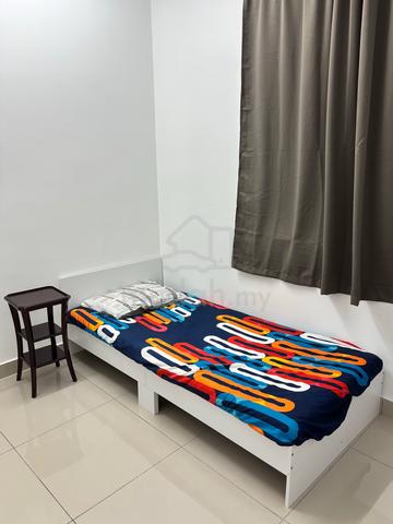 Room for rent 1
