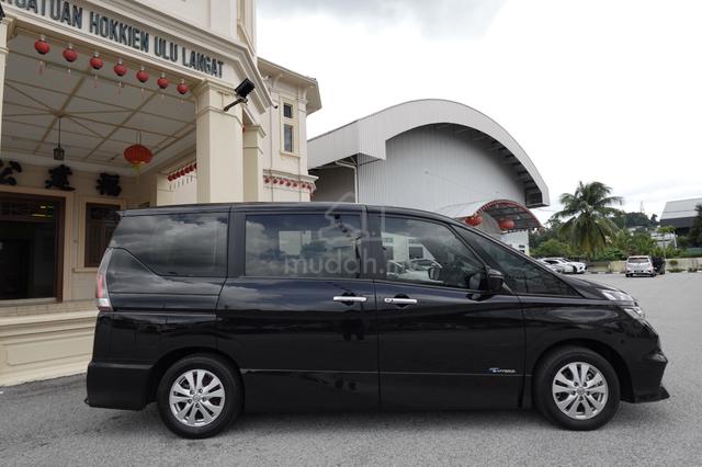 Nissan SERENA 2.0 S-HYBRID HIGHWAY STAR *TIPTOP - 2