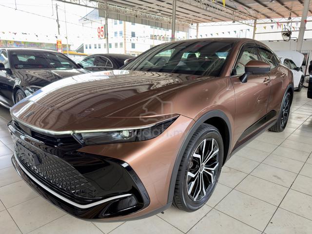 2023 Toyota CROWN 2.4 CROSSOVER HYBRID (A) - 2