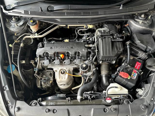 2013 Honda STREAM 1.8 I-VTEC RSZ FACELIFT (A) cbu - 4