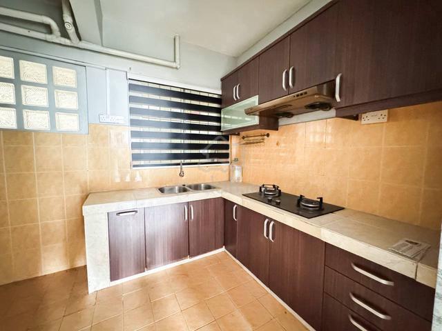 Aman Putra Apartment 1