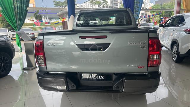 2026 Toyota HILUX 2.4 E REBATE 12K READY STOCK! - 1