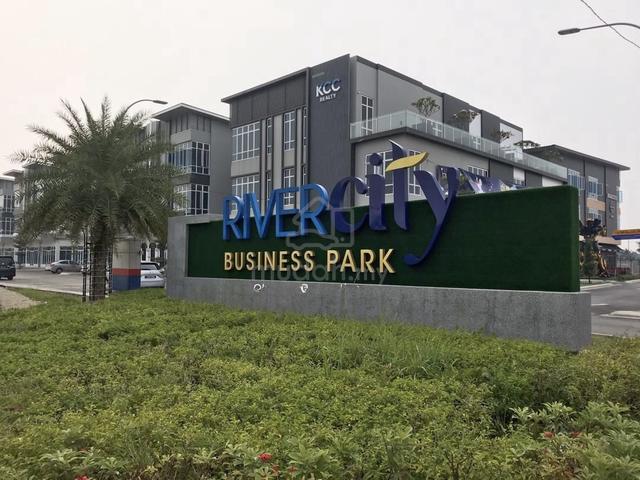 3 Storey Semi Detached Shop Office River City Batu Pahat 1