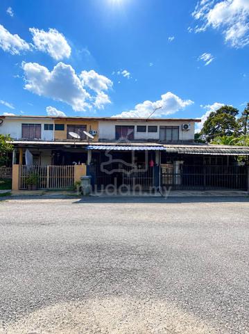 FREEHOLD OPEN TITLE | Teres Dua Tingkat Kampung Tiram, Kuantan 1