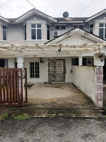 rumah 2 tingkat untuk disewa ( boleh sewa utk jangka pendek ) 1