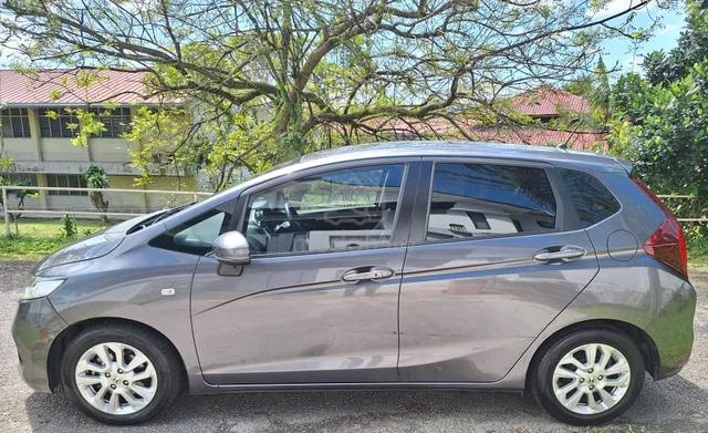 Honda Jazz1.5 (A) Fulloan Blacklist Retired Lady - 5