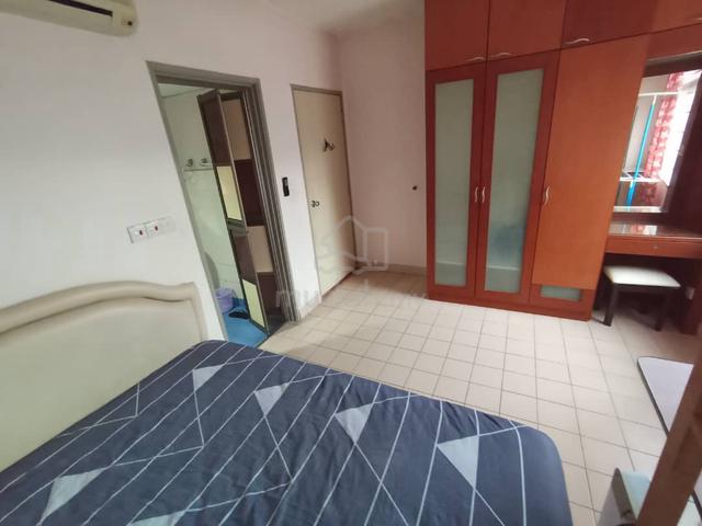 Master-bedrooms (Perdana Exclusive) Mutiara Damansara Perdana PJ 1