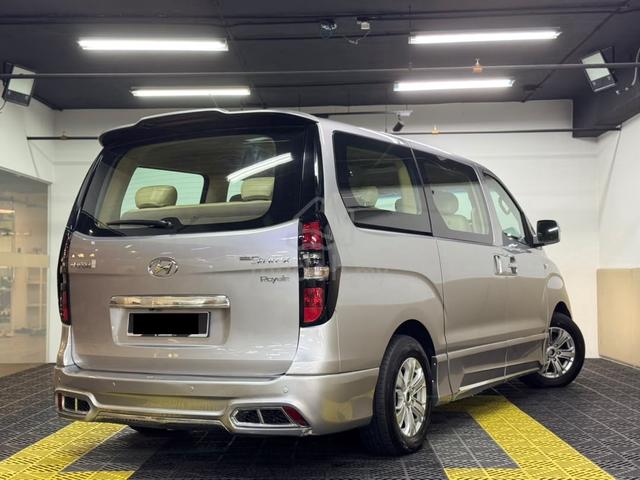 Hyundai GRAND STAREX 2.5ROYALE FACELIFT(A)2.P DOOR - 3