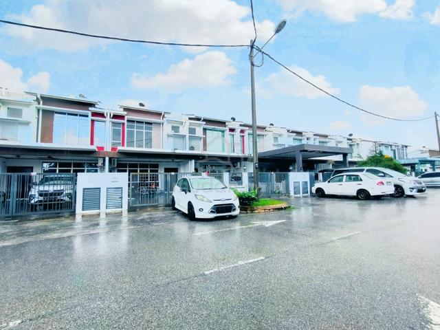 Maple Hillpark FACING OPEN Puncak Alam Double Storey 20x70 - House for ...