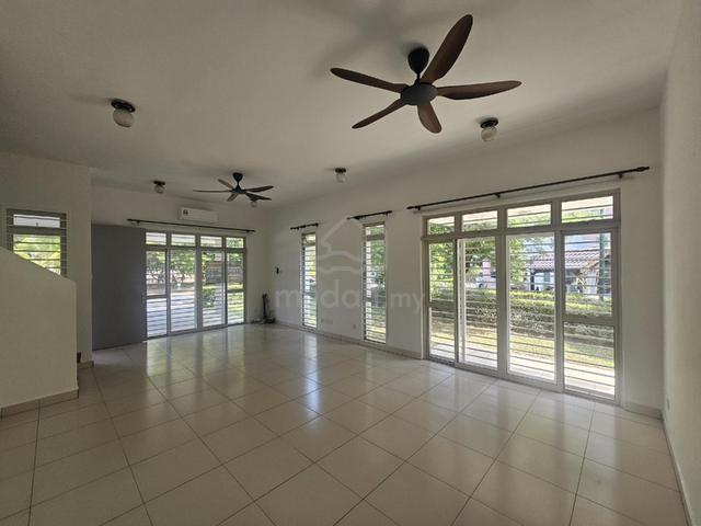 Double Storey corner Lot Presint 11 Putrajaya immediately Big Space 1