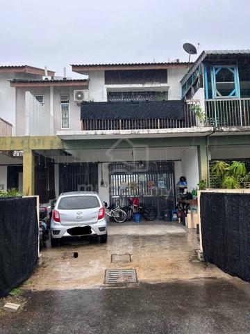 Berdekatan Surau: Teres 2Tingkat Di Tmn Intan Baiduri Salak Utk Dijual 1