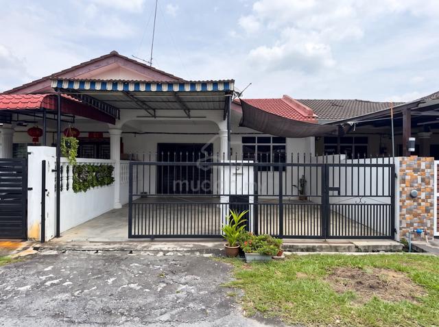 Flood Free 4 Bedroom 1 Storey Terrace Taman Seri Meru Klang 1