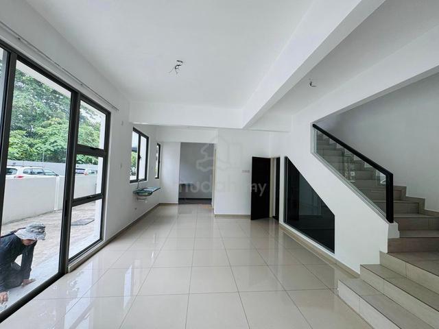 Tmn Residensi Harmoni Corner Semi-D|5Bed+5Bath|Gated Guarded 1