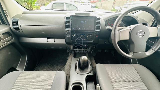 2015 Nissan NAVARA 2.5Turbo(Manua) 4x4 6Speed - 2