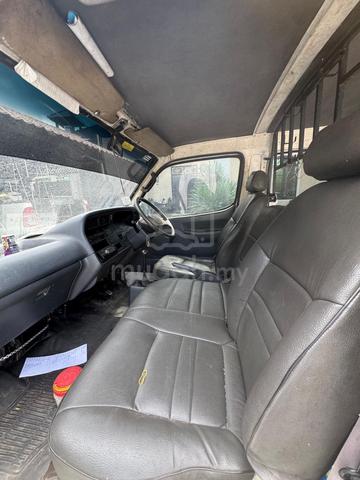Van Toyota Hiace 2.5 Disel untuk di Jual - 3