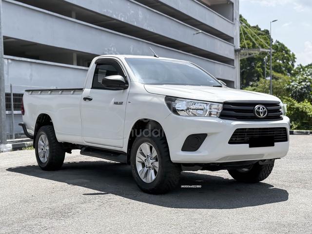 2020 Toyota HILUX 2.4 MT MY17 AN120 FACELIFT (M) - 1