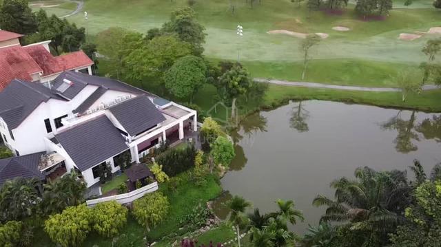 FREEHOLD FACING LAKE & GOLF COURSE Luxurious Corner Lot Bungalow 2