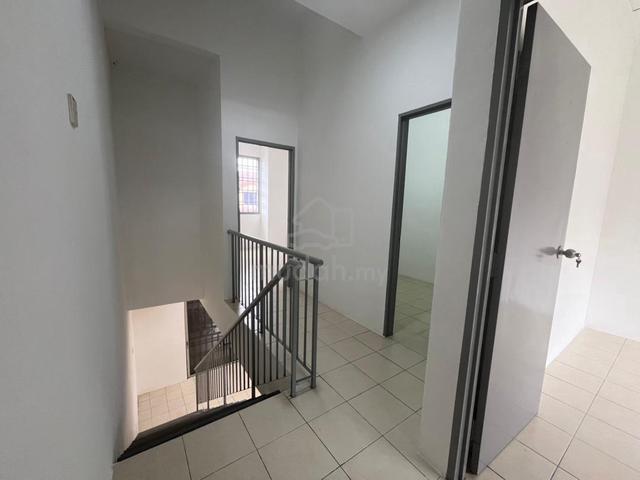 Jalan Kenari Taman Scientex Pasir Gudang 1